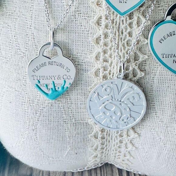 Return To Tiffany & Co Blue Splash Charm, Medium, Silver - Picture 2 of 2